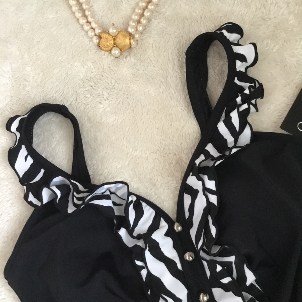Maxine of Hollywood Instant minimizer Black one piece Swimsuit with Ruffles - Picture 3 of 12